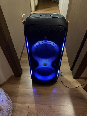 JBL PartyBox 710 ηχείο σαν καινούργιο, ισχυρός φορητός ήχος για πάρτι