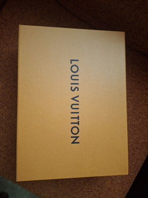 Louis Vuitton box like new, 36×26×12 cm