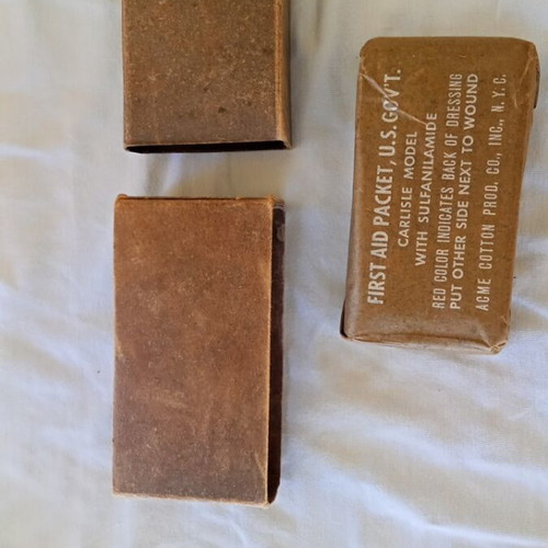 Authentic US Army WWII Carlisle Model Field Dressing new