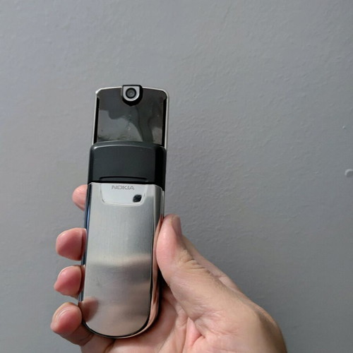 Nokia 8800 used with 2 extra batteries and charger