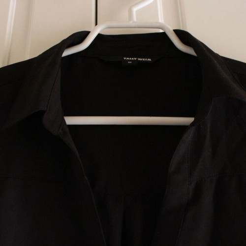Black shirt size M like new