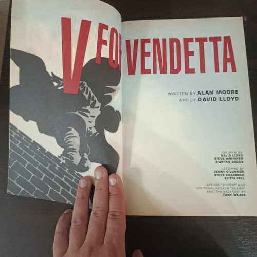V for Vendetta Vertigo Comics TPB 2005
