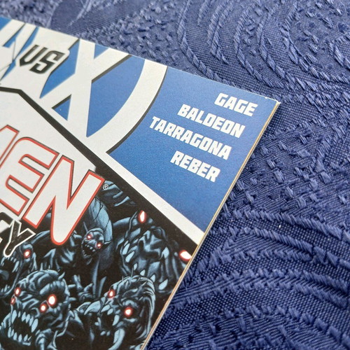 X-men Legacy #270 like new with David Baldeon signature