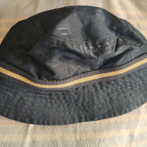 Benetton Unisex Bucket Hat like new, dark blue, size 56 (S/M)