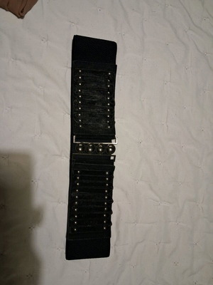 Elastic women's belt size 70 black like new