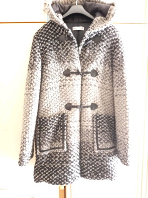 PRICE DROP:WARM ITALIAN WOOL COAT/LARGEMERY LARGE/XL KAINOYRIO