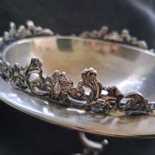 Victorian Revival Silver Plated Fruit Bowl like new
