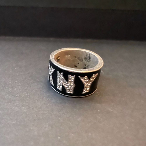 DKNY ring authentic silver and alpaca used with zircon