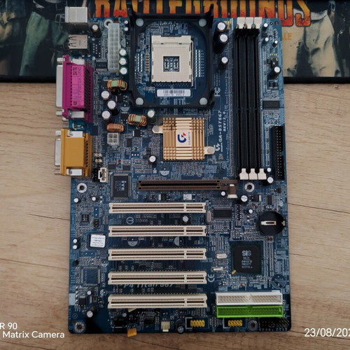 Gigabyte GA-8ST667 Socket 478 motherboard, non-functional