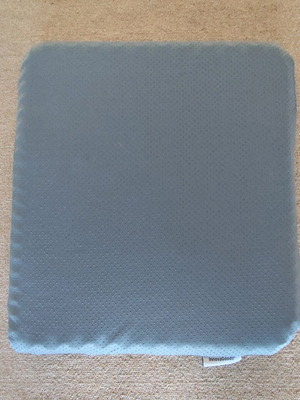 Μαξιλάρι καθίσματος σαν καινούργιο με τζελ και αντιολισθητικό κάλυμμα