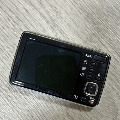 Kodak Easyshare Mini camera like new with memory card and battery