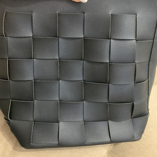 David Jones cross body bag black like new