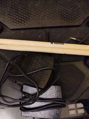 Donner Ded-50t electronic percussion pad set like new