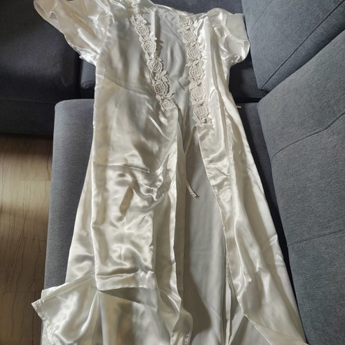 Satin nightgown and robe set with lace, new, medium size