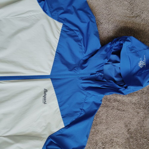 Bergans of Norway Microlight Jacket, size M, grey and blue