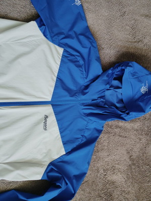 Bergans of Norway Microlight Jacket, size M, grey and blue