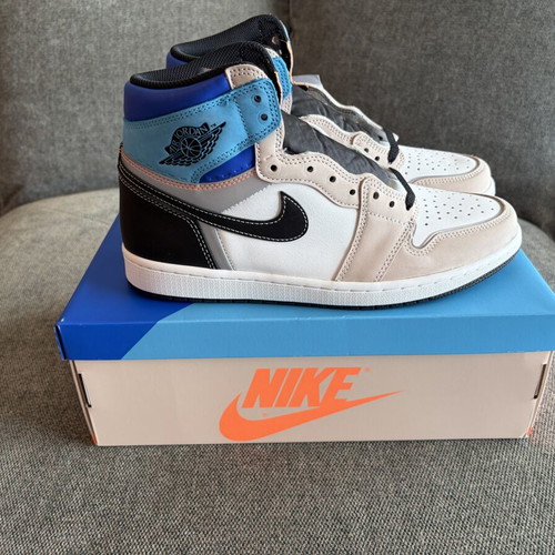 Jordan 1 Retro High OG Prototype sneakers size 44.5 new, multicolor