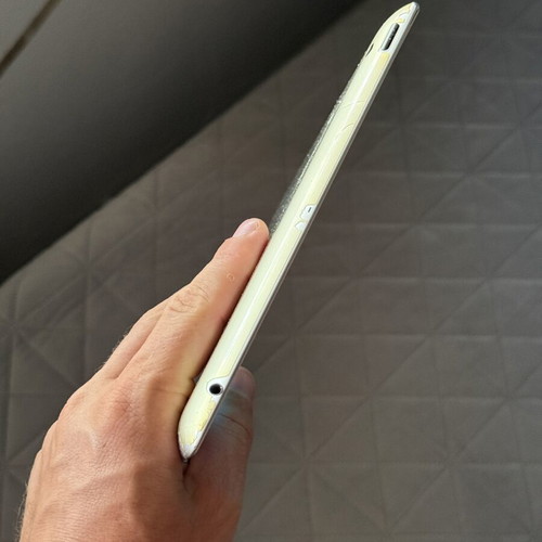 Apple iPad 2 16GB with official Apple Dock