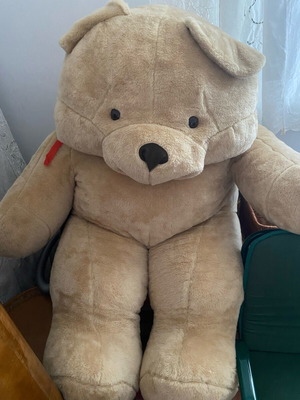 Giant plush bear like new