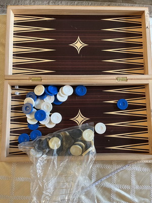 Wooden backgammon board 47 cm, new with two pairs of checkers