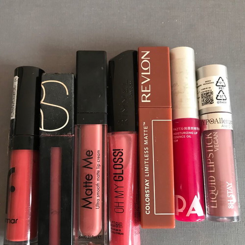 Lipsticks set like new with Nars, Flormar, Revlon, Sleek, Rimmel, Bell London