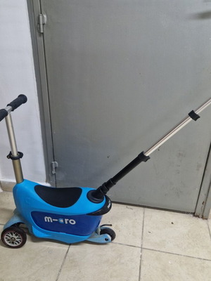 Παιδικό πατίνι Micro Mini2Go Deluxe Plus, μπλε