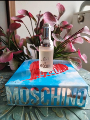 Oh! De Moschino mini perfume 4ml new, vintage collectible