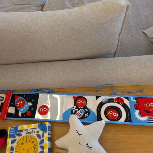 Baby toys pack like new with Fisher Price and Minene