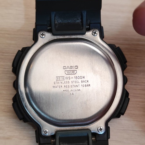 Casio Fishing Gear WS-1500H digital watch used, green, 100m water resistant
