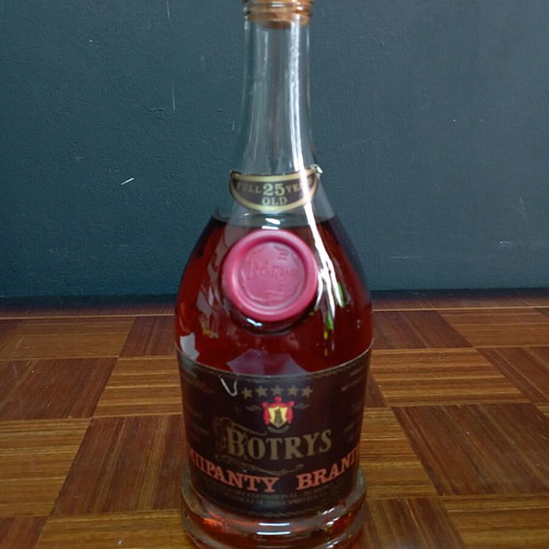 Botrys brandy 25 years old like new, Greek product 0.70L