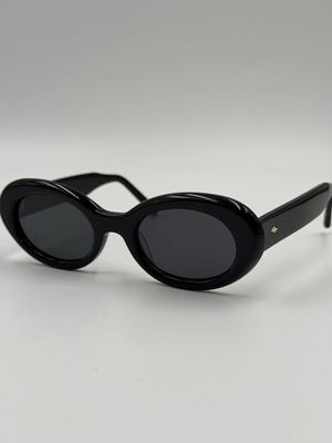 AR x TFP Amellie Limited Edition sunglasses like new, black