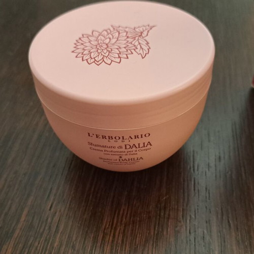 Κρέμα σώματος Dahlia Shades of Dahlia της L'Erbolario καινούργιο 300ml