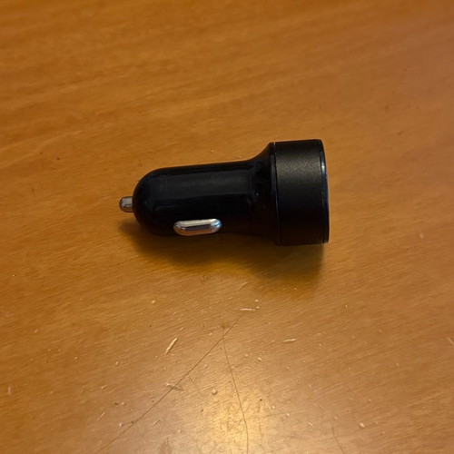 Double USB Car Charger used, 2.1A output