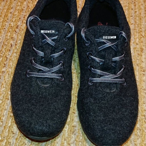 Giesswein Merino sports shoes like new, size 40