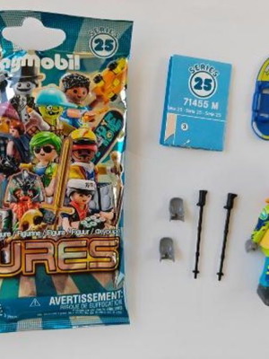 Playmobil 71455 Series 25 Skier new with open bag