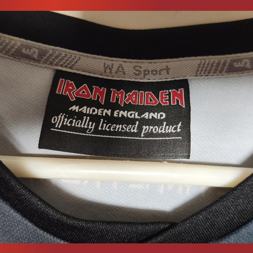 Iron Maiden Football Shirt Final Frontier 2XL like new