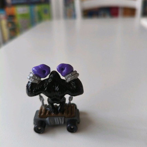 Gorilla Skater figure like new from Skateboard Mania
