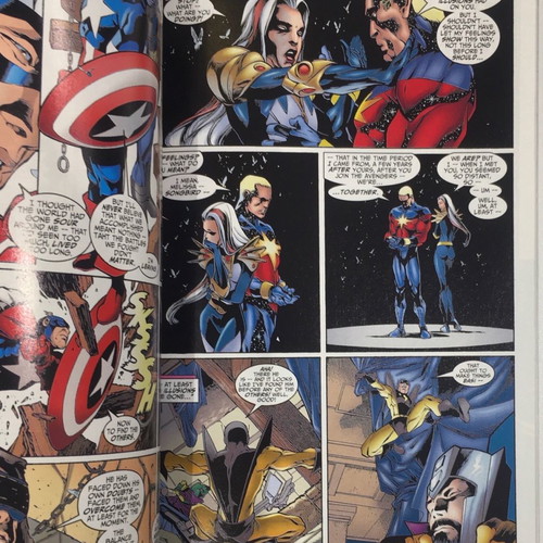Avengers Legends Avengers Forever Marvel volume like new, in English