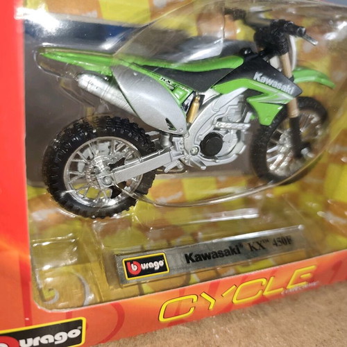 Bburago miniature motorcycle Kawasaki KX450F 1:18 scale new sealed