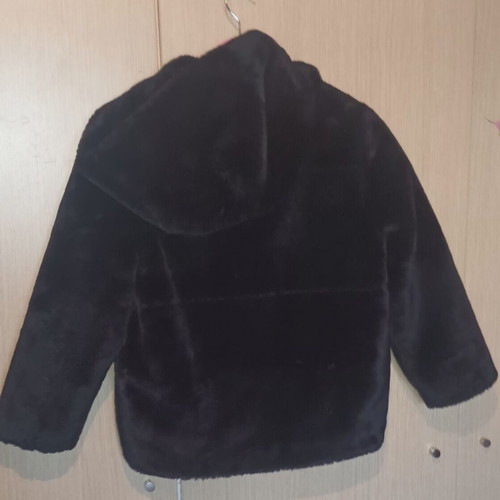 Zara synthetic fur jacket for 10-year-old girl, like new, black
