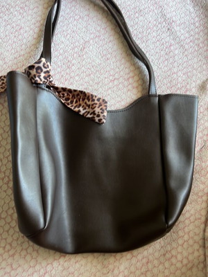 Brown handbag unused