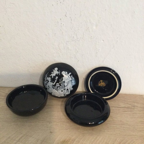 Vantage jewelry boxes porcelain like new, pack of 2 small