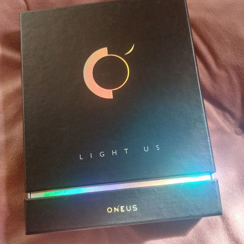 Oneus Light Us album like new