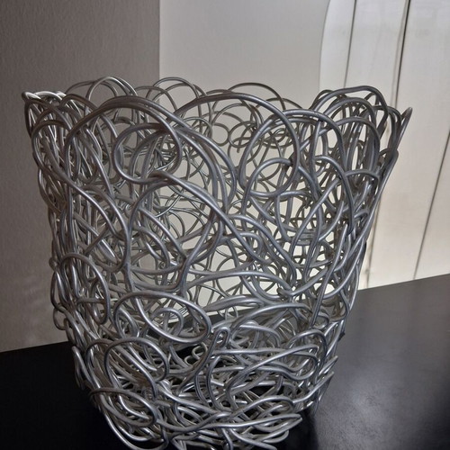 Alessi Nuvem fruit bowl used, aluminum, 25cm height and diameter