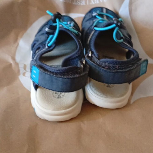 Blue casual sandals for boys size 30 with leather insole like new