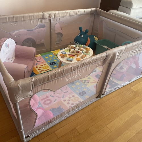 Lionelo Willow XL playpen with large play area