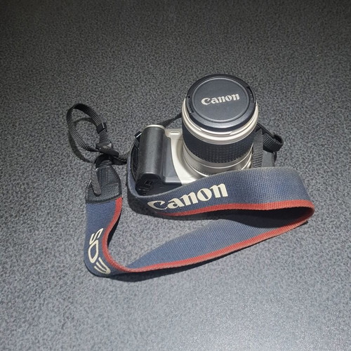 Canon EOS 300 Analog Camera like new with 28-90mm Lens and Sunpak Flash