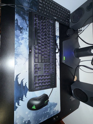 Razer клавиатура и мишка като нови