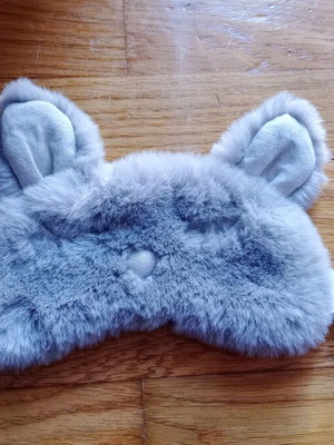 Sleep mask for children 5-8 years used with plush texture