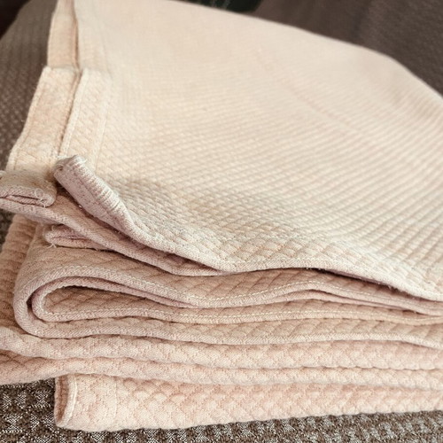 Large pink pale waffle weave pique blanket used 1.90x2.20 m